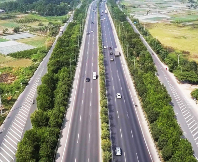 VO NGUYEN GIAP STREET - HA NOI